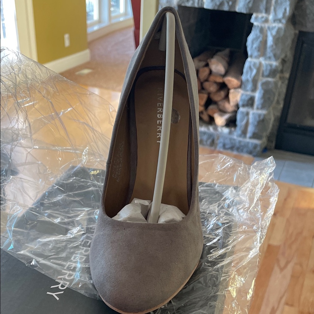 NWT Riverberry Suede Stiletto Heels - Picture 6 of 16